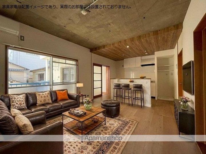 グランパレス池ヶ谷202の居間