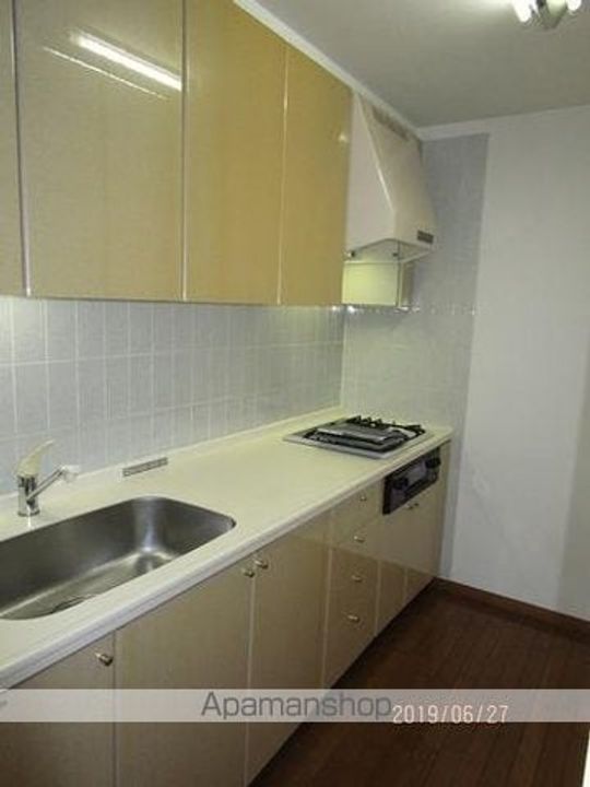 サーパス三条のキッチン