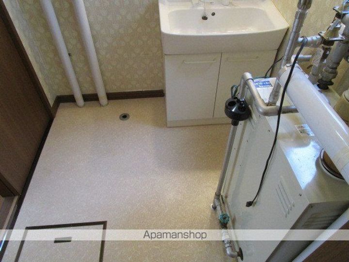 ロブ・ノールの内装