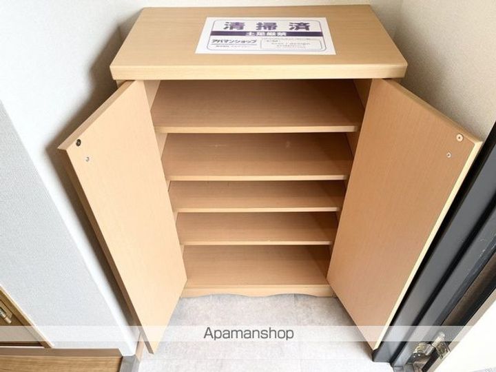 滋賀県長浜市祇園町の賃貸マンションの内装