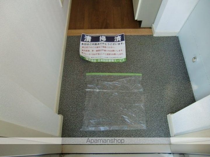 イスト池袋の玄関