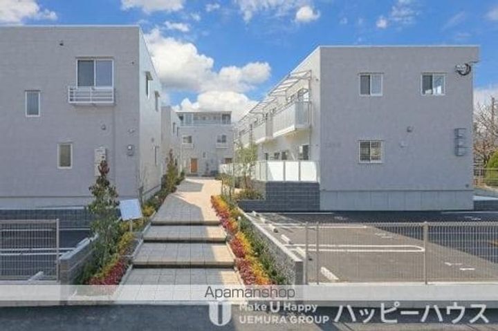 ロータスの外観