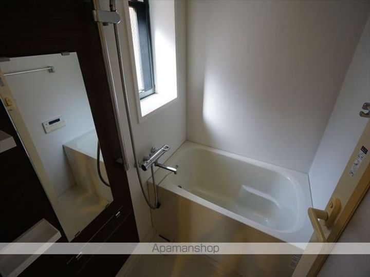 AZUR YABACHOの内装