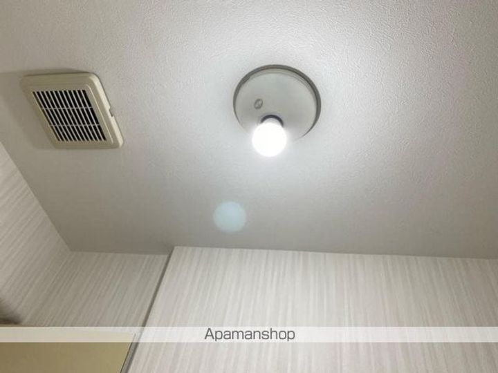 香川県高松市新北町の賃貸マンションの内装