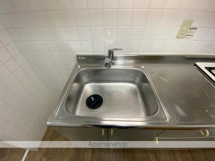 香川県高松市前田西町の賃貸マンションの内装