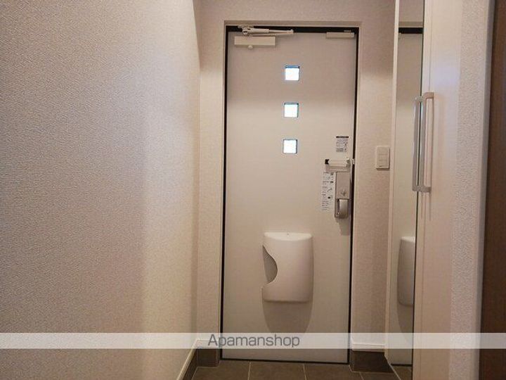 エアリーズ ヴェルデの玄関