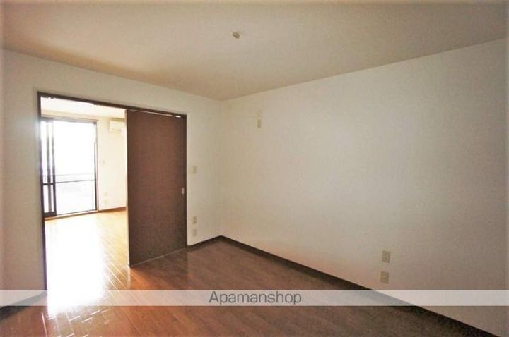 エレガンスE101の内装