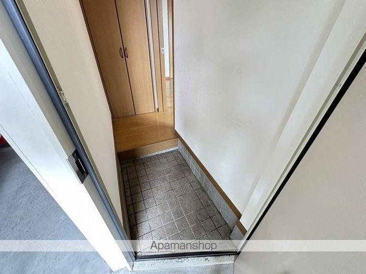 ベルフィールド102の玄関