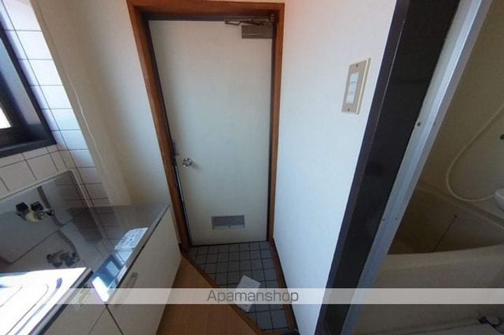 サンライフ福井の玄関