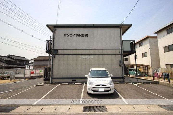 サンロイヤル加茂103号室の外観