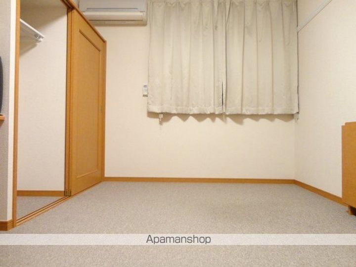 レオパレスパティオ209の居間