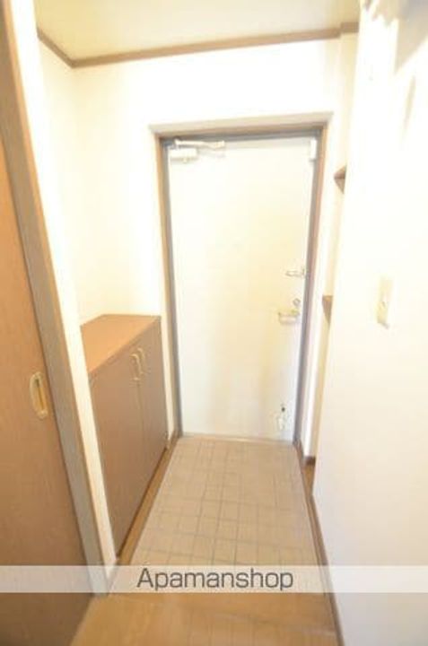 ユーミーマンション オリーブ通りB館の玄関