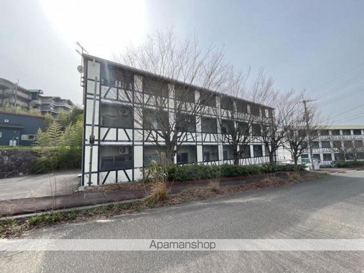 香川県さぬき市志度の賃貸マンションの外観