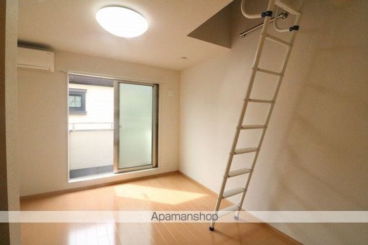 アイコート三鷹の居間