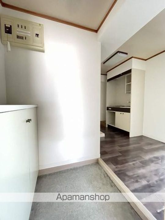 ヒルズ喜多山の玄関