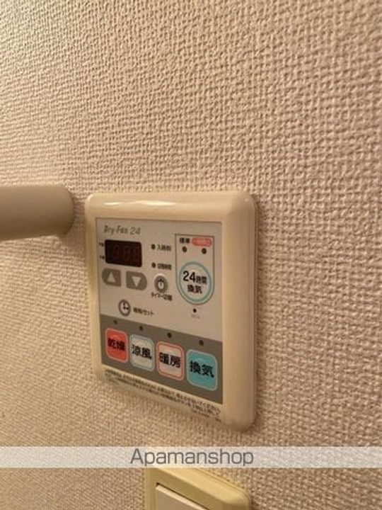 香川県高松市郷東町の賃貸アパートの内装