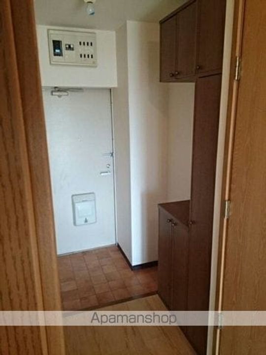 グリーンフラットの玄関