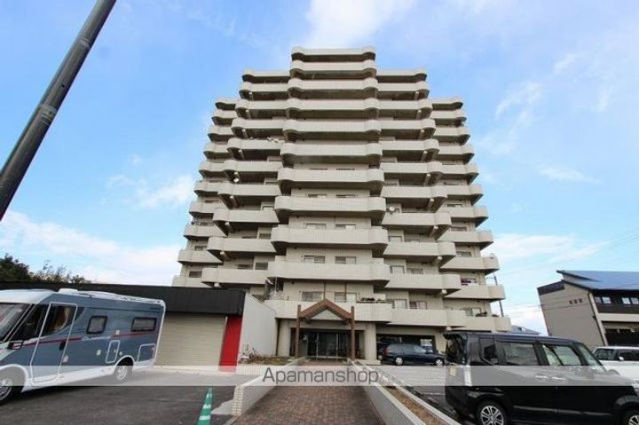 香川県高松市香西本町の賃貸マンションの外観