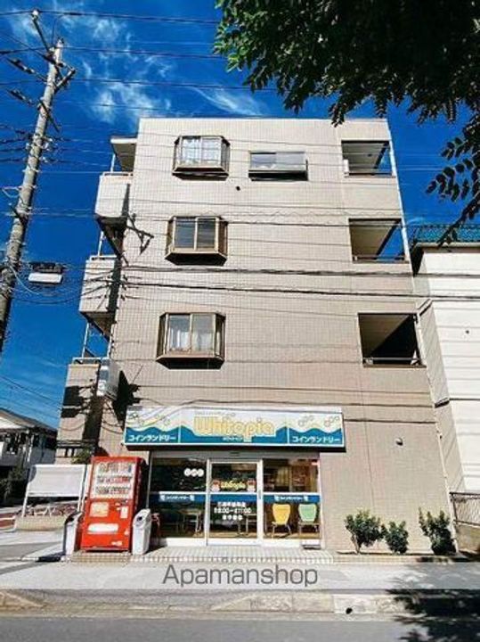 埼玉県三郷市早稲田3丁目の賃貸マンションの外観