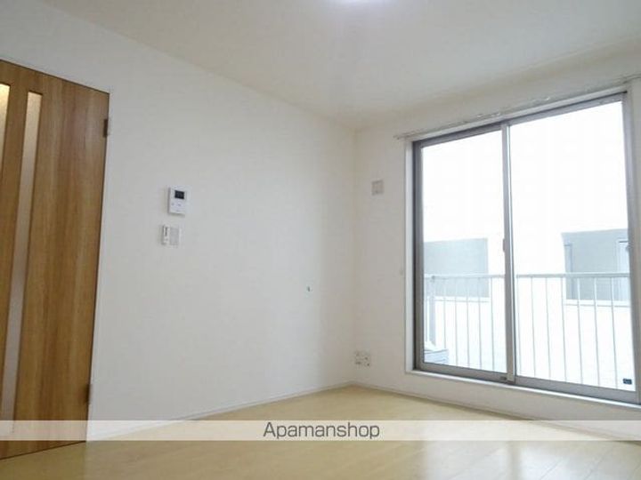 クレアフォーチュン連坊駅前の居間