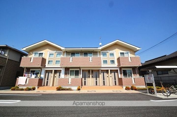 熊本県八代市横手新町の賃貸アパートの外観