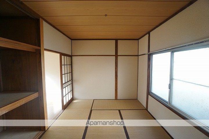 桂山貸家6の内装