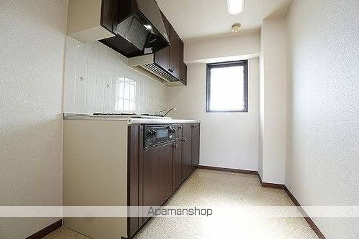 プレステップ・エーキューブ603の内装