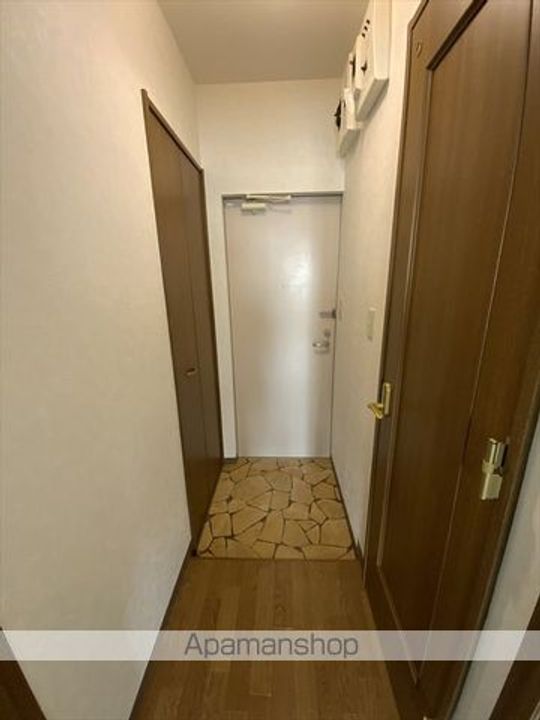 クラッシークラブ315の玄関