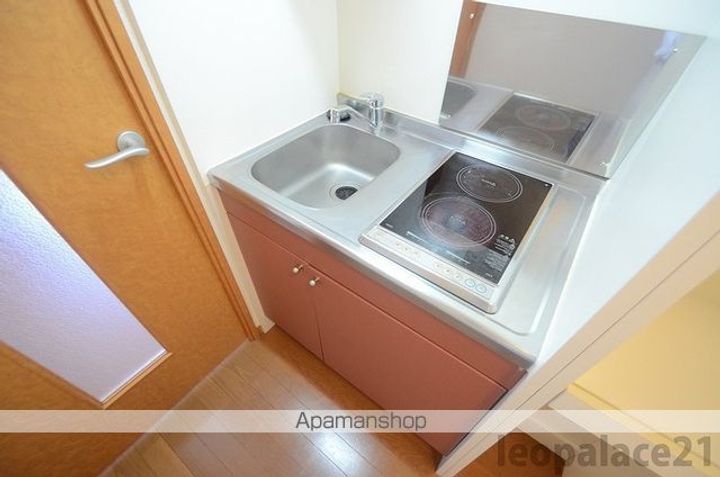 レオパレスラーク210のキッチン