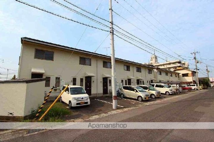 サンビバハイツB棟10の外観