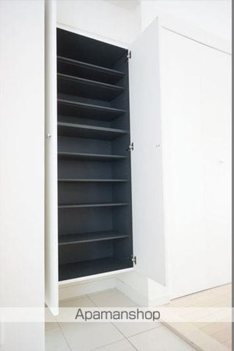 N.S.ZEAL泉の内装