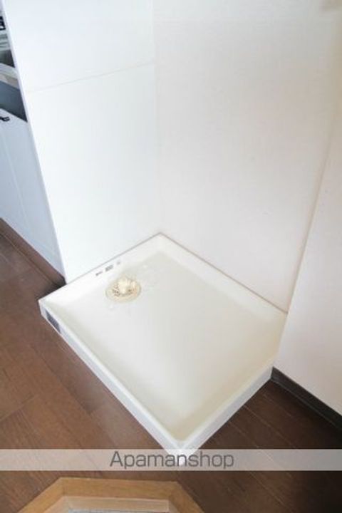 第5松波ビルの内装