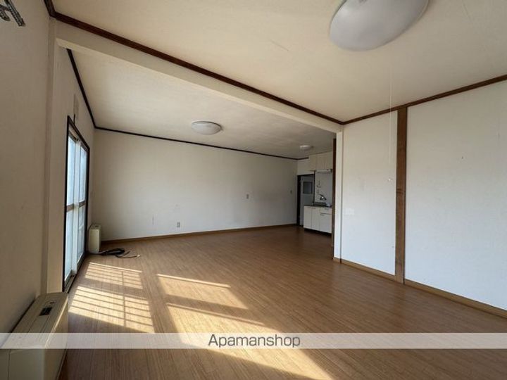 スターアパート(スターアパート)2F左の内装