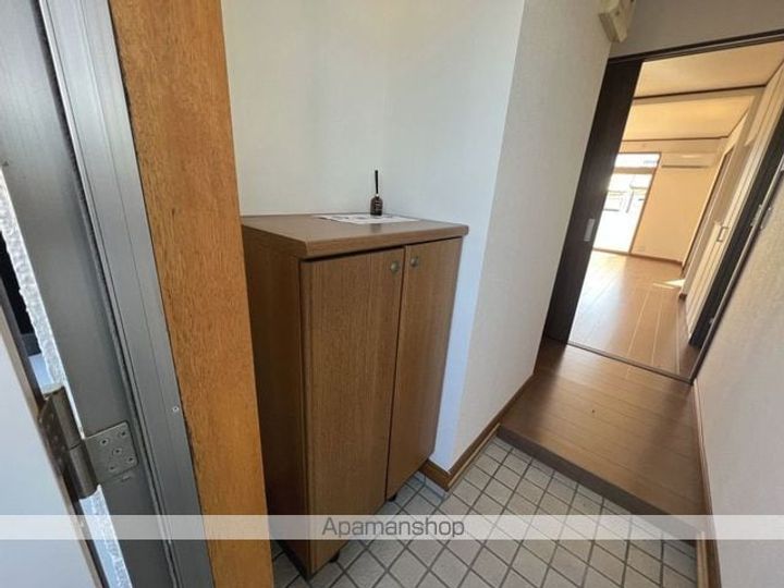 レジデンスオーシャン202の玄関