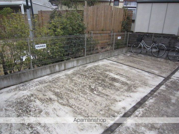 ルシェ・ド・クレミュ101のその他画像