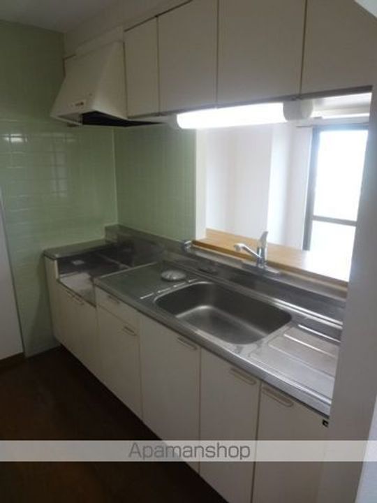 ナーシサス法橋403のキッチン