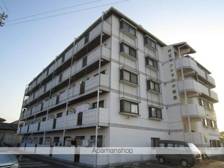 共立マンション小松里407の外観