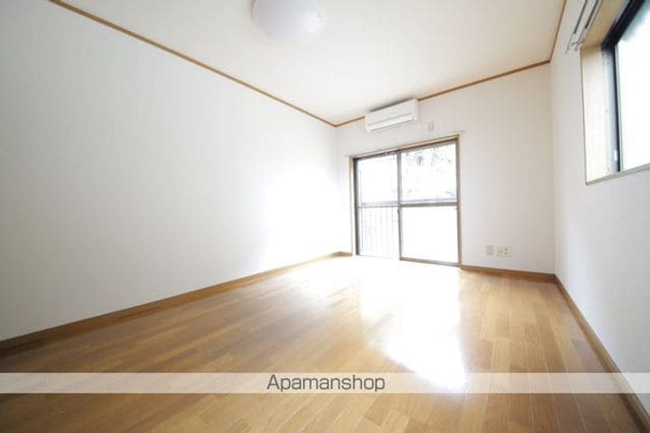 ガーデンビュー石神Bの内装