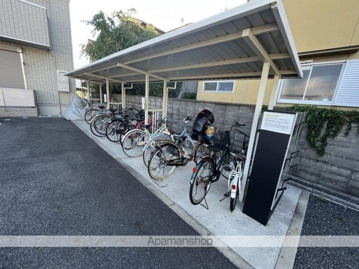 滋賀県栗東市下鈎の賃貸アパートの外観