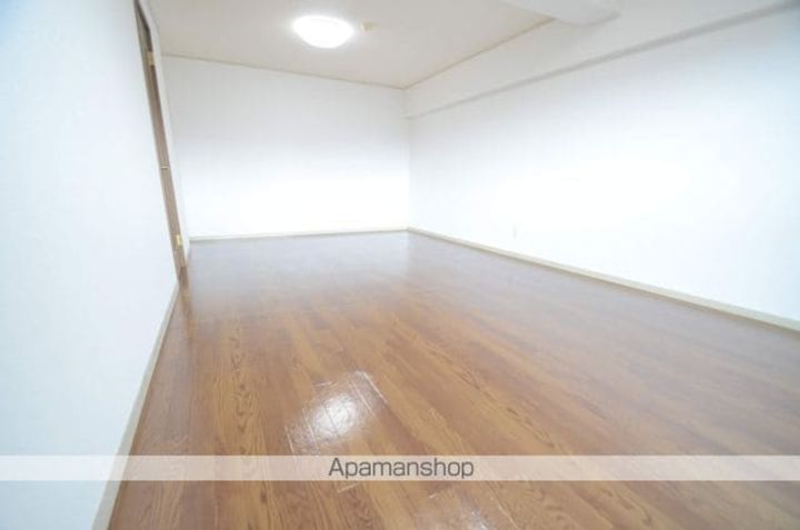 第三岡田マンション303の内装