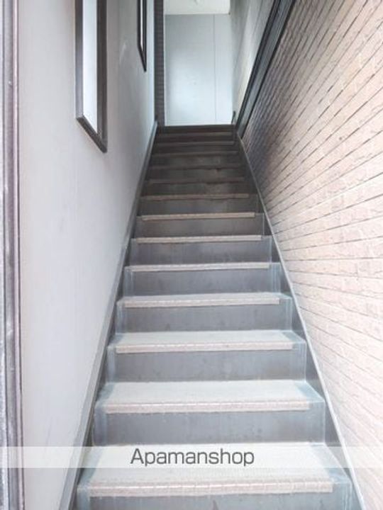 福岡県福岡市東区原田2丁目の賃貸アパートの外観