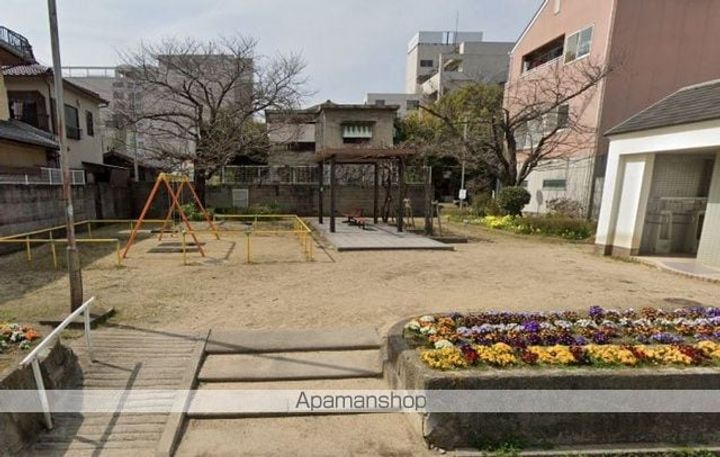 横山荘東の周辺