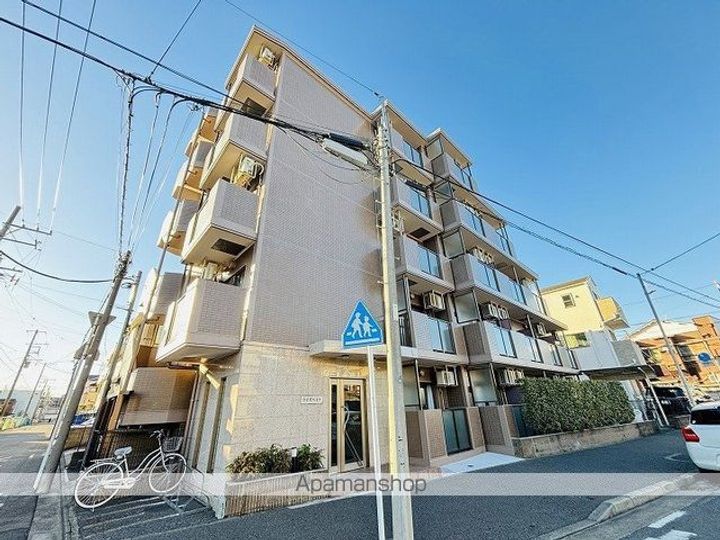 ライズハイツ302の外観