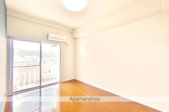 スカイプラザ新田の居間