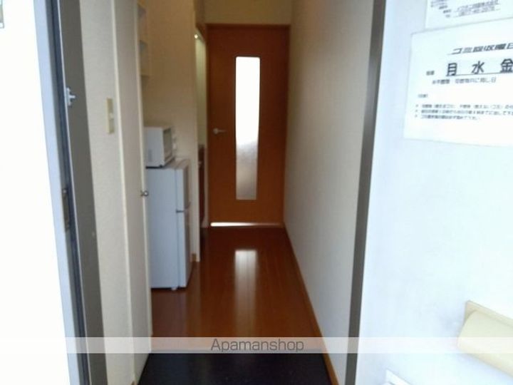 香川県坂出市久米町1丁目の賃貸アパートの玄関