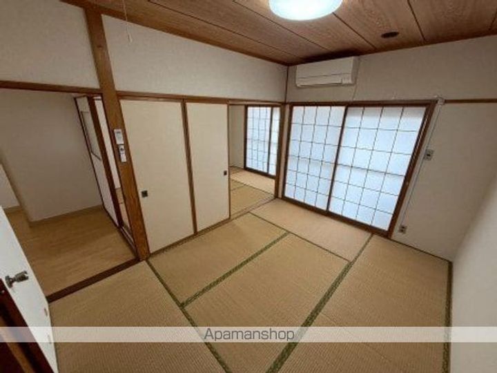 アワヤママンションの内装