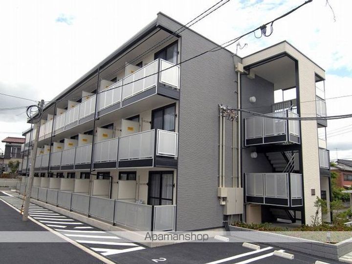 レオパレスみどりⅢの外観