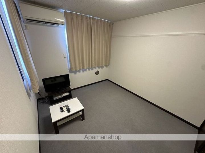 レオネクストプリンシパル中野の居間