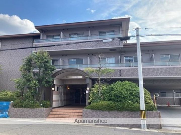 ベレーサ本山の外観