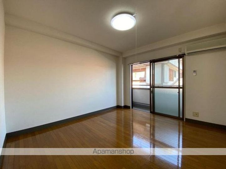 香川県高松市福岡町2丁目の賃貸アパートの内装